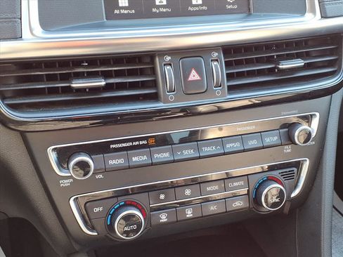 Used 2017 Kia Optima EX image 10