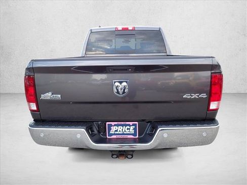Used 2017 RAM 1500 Big Horn AWD/4WD image 3