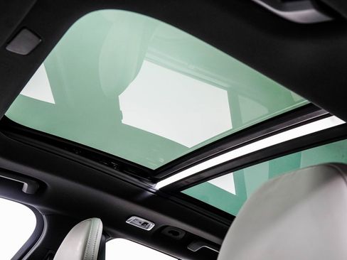 Used 2021 Volvo XC90 T6 R-Design w/ Advanced Package image 42