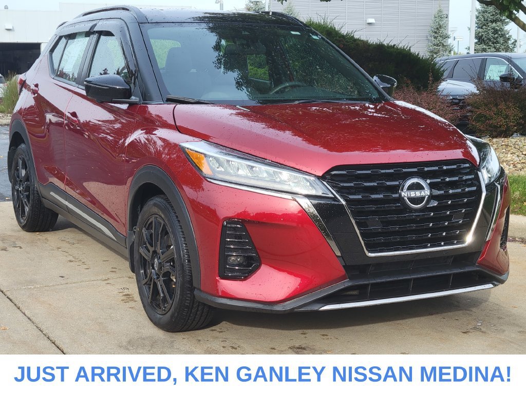 Certified 2024 Nissan Kicks SR w/ SR Premium Package FWD image 1