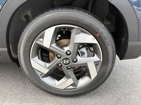 New 2026 Hyundai Venue SEL FWD image 18