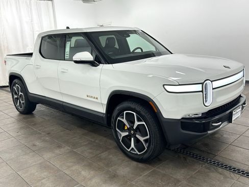 Used 2022 Rivian R1T Adventure AWD/4WD image 7