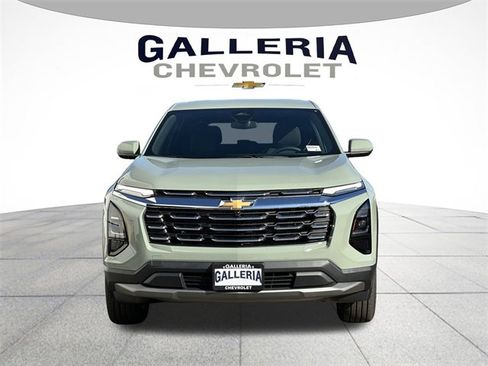 New 2026 Chevrolet Equinox LT image 3