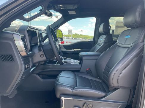 New 2026 Ford F250 Platinum AWD/4WD image 16