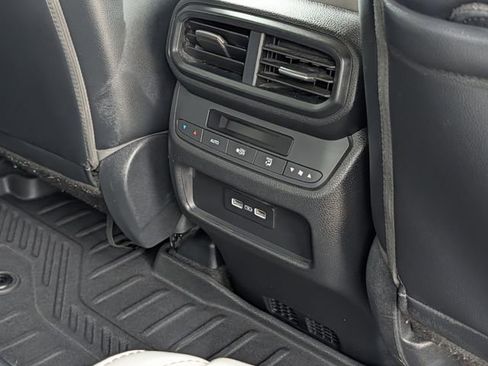 Used 2023 Honda Pilot EX-L image 31