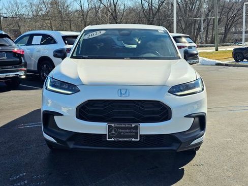 Used 2023 Honda HR-V Sport image 4