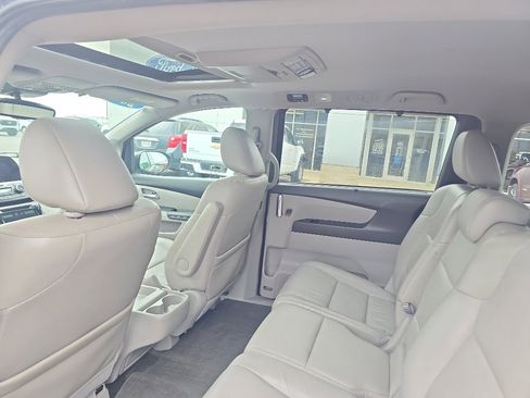 Used 2014 Honda Odyssey EX-L image 15