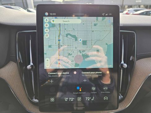 New 2026 Volvo XC60 B5 Ultra w/ Climate Package image 32