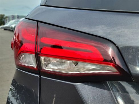 Used 2023 Chevrolet Equinox RS image 10