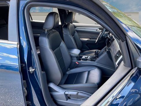 Used 2022 Volkswagen Atlas Cross Sport SE AWD/4WD image 7