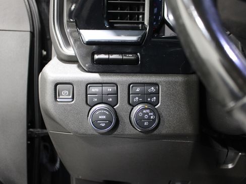 Used 2024 Chevrolet Silverado 2500 LTZ w/ LTZ Plus Package AWD/4WD image 9