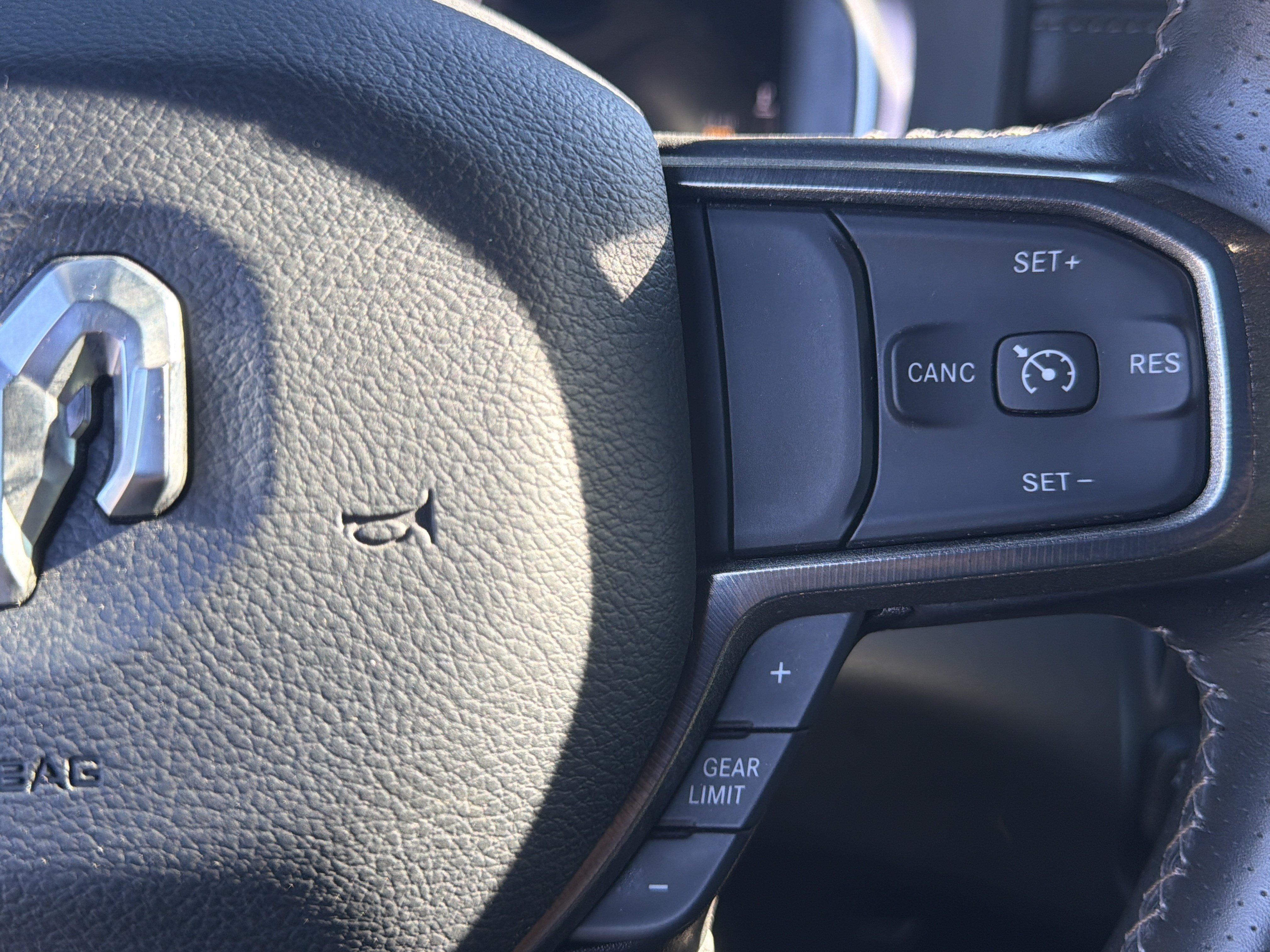Used 2023 RAM 1500 Sport AWD/4WD image 30