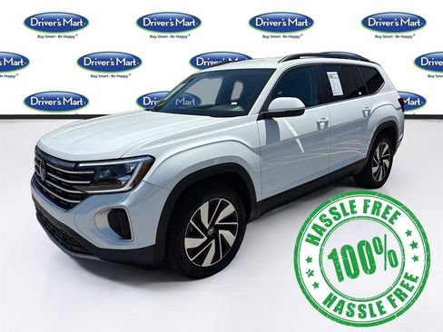 Used 2025 Volkswagen Atlas SE FWD image 3