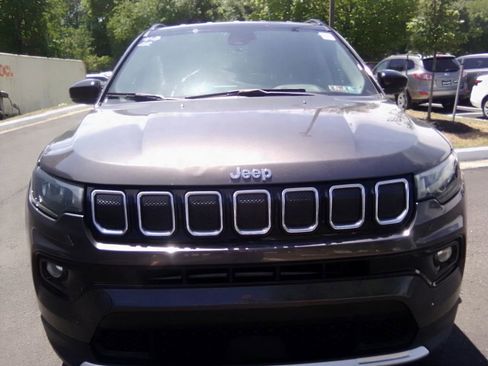 Used 2022 Jeep Compass Limited AWD/4WD image 16