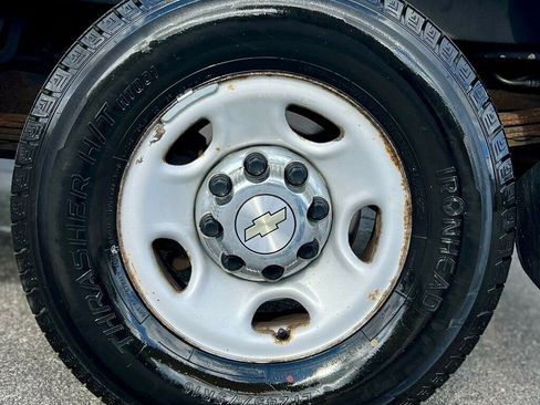 Used 2013 Chevrolet Express 3500 LT w/ LT Preferred Equipment Group image 21