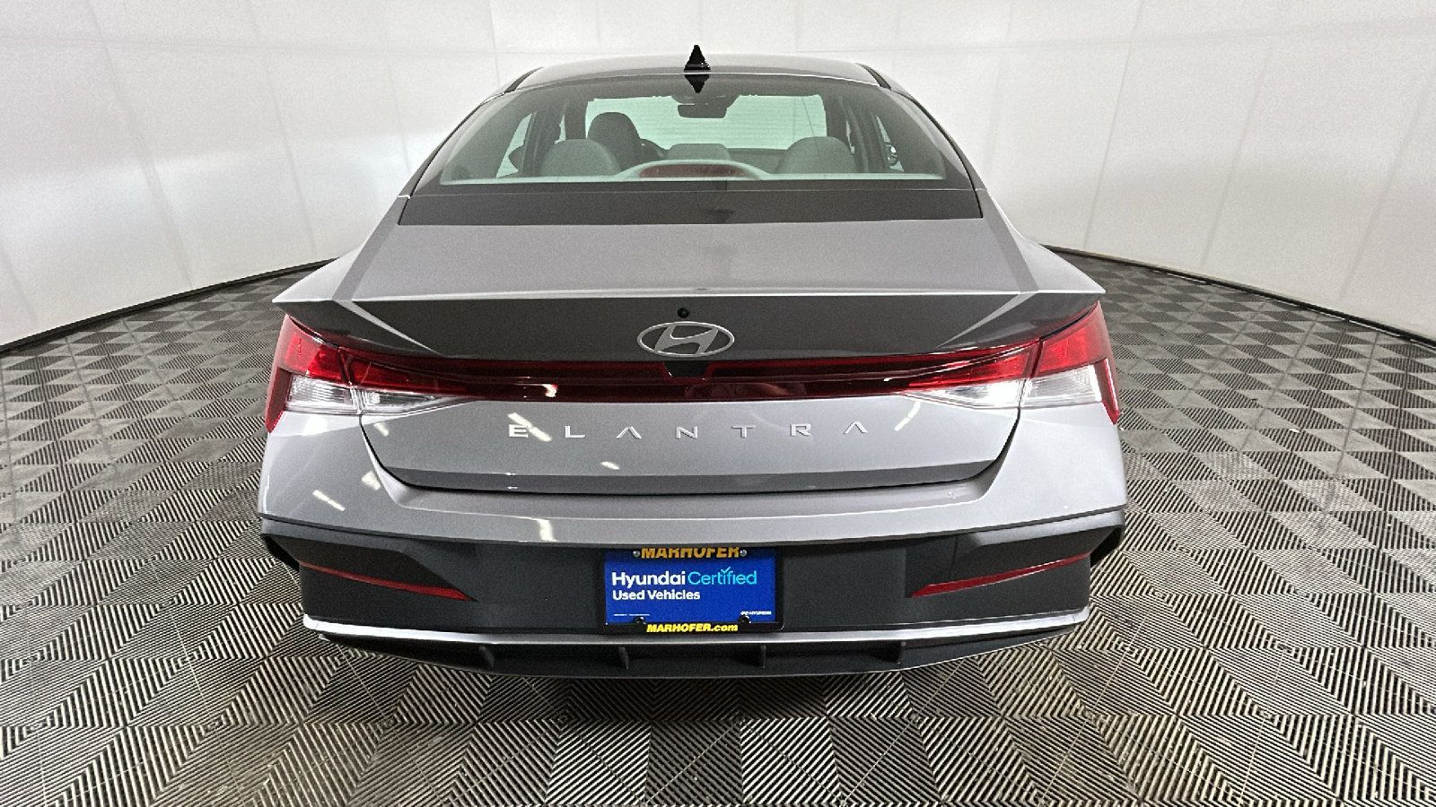 Certified 2024 Hyundai Elantra SE FWD image 4