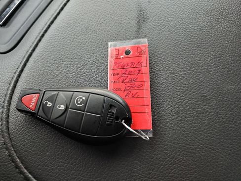 Used 2019 RAM 1500 Big Horn image 40