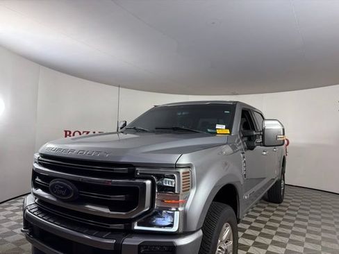 Used 2022 Ford F350 Platinum w/ FX4 Off-Road Package AWD/4WD image 6
