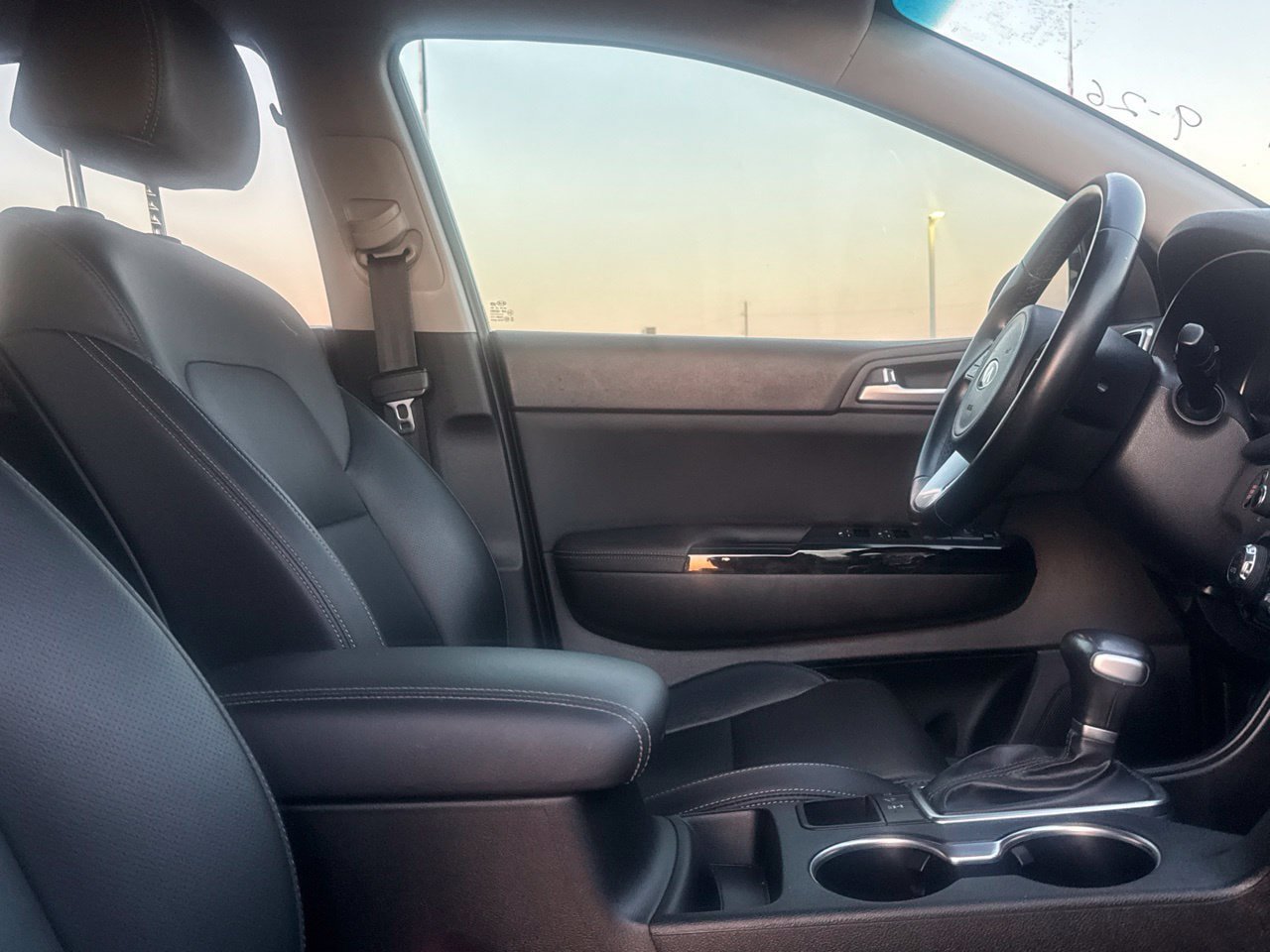 Used 2020 Kia Sportage EX AWD/4WD image 30