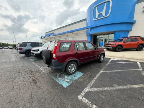 Used 2005 Honda CR-V LX image 7