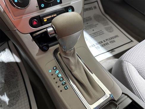 Used 2010 Chevrolet Malibu LS image 17