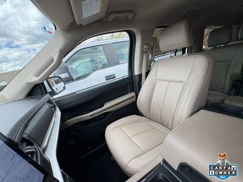 Used 2024 Ford Expedition Max XLT image 23