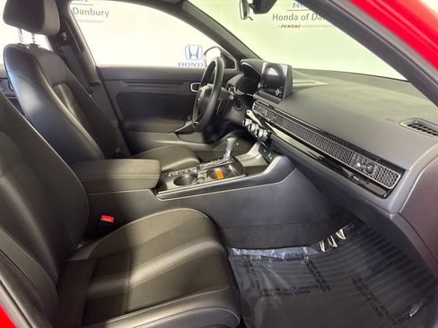 Used 2023 Honda Civic Sport image 6
