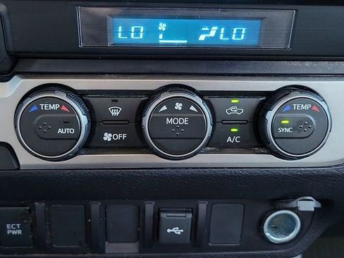 Used 2023 Toyota Tacoma SR image 15