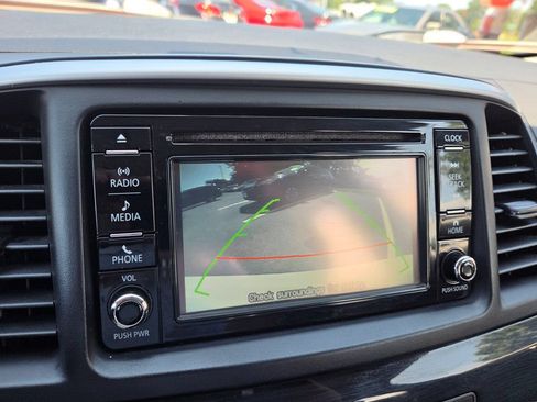 Used 2017 Mitsubishi Lancer ES FWD image 14