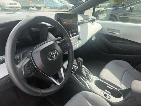 Used 2026 Toyota Corolla SE FWD image 4