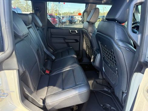 Used 2025 Ford Bronco Big Bend image 11