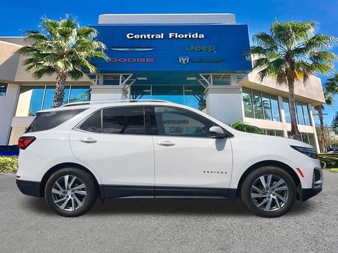 Used 2022 Chevrolet Equinox Premier FWD image 4