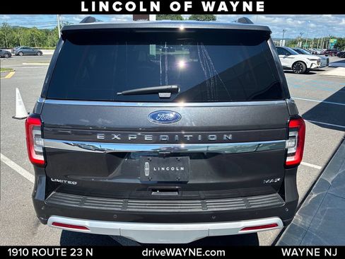 Used 2023 Ford Expedition Max Limited AWD/4WD image 4