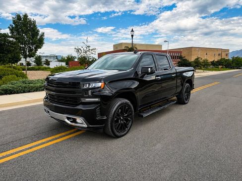 Used 2021 Chevrolet Silverado 1500 High Country w/ Technology Package AWD/4WD image 1