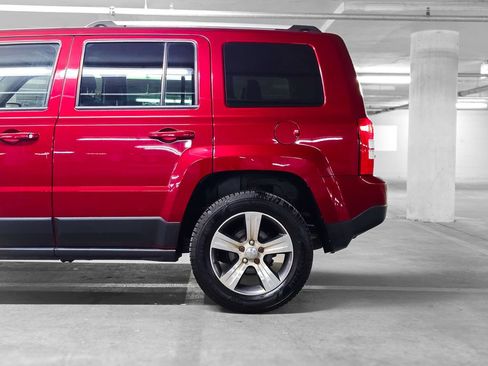 Used 2017 Jeep Patriot High Altitude image 16