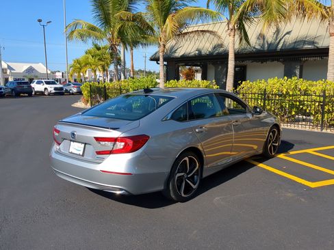 Used 2022 Honda Accord Sport image 6