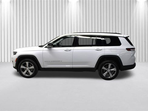 Certified 2022 Jeep Grand Cherokee L Limited AWD/4WD image 7