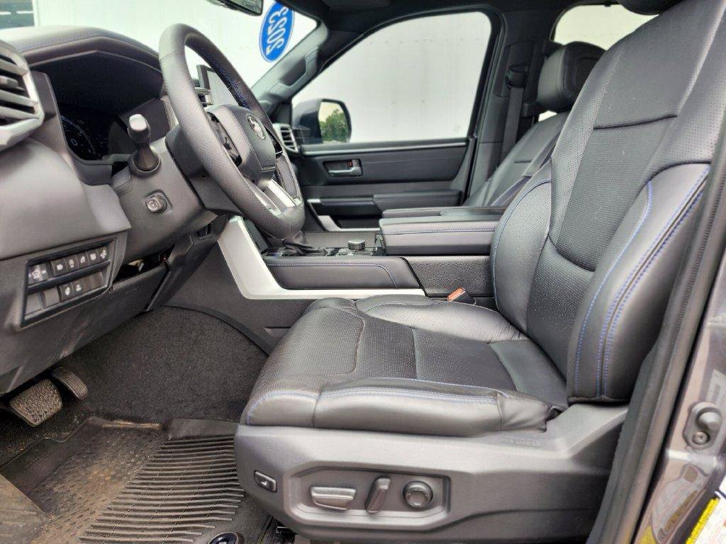 Used 2023 Toyota Tundra Platinum AWD/4WD image 16