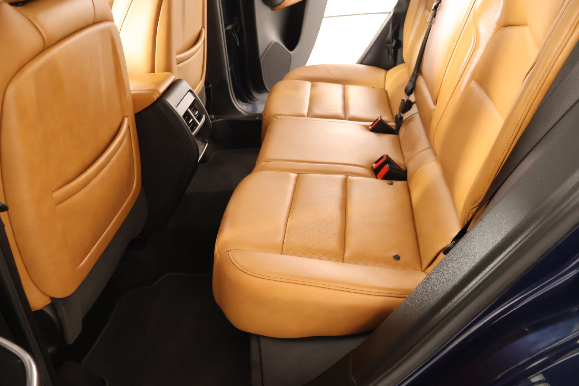 Used 2019 Cadillac XT4 Premium Luxury FWD image 12
