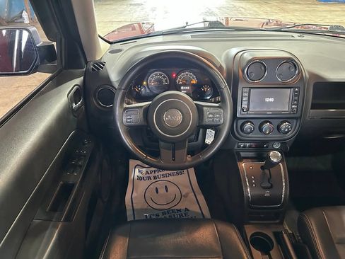 Used 2016 Jeep Patriot High Altitude AWD/4WD image 25