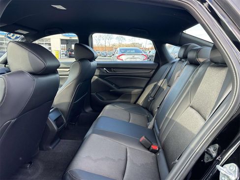 Certified 2022 Honda Accord Sport image 8