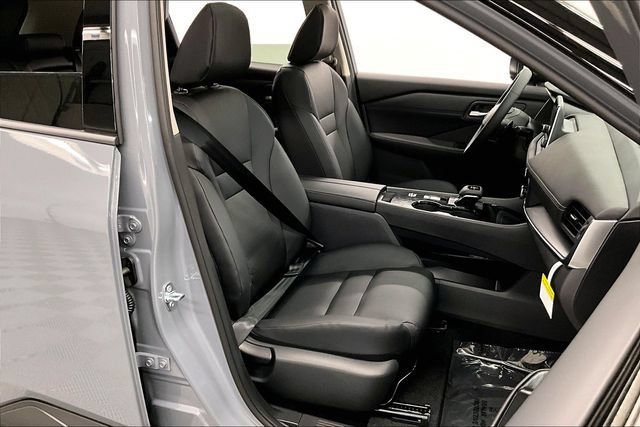 New 2026 Nissan Rogue Dark Armor FWD image 37