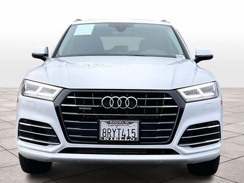 Used 2020 Audi Q5 e Premium Plus w/ Premium Plus Package image 3