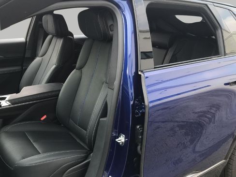 Used 2026 Cadillac Lyriq Sport w/ LPO, Floor Liner Package RWD image 10