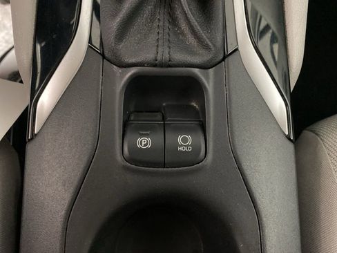 Used 2023 Toyota Corolla Cross L AWD/4WD image 18