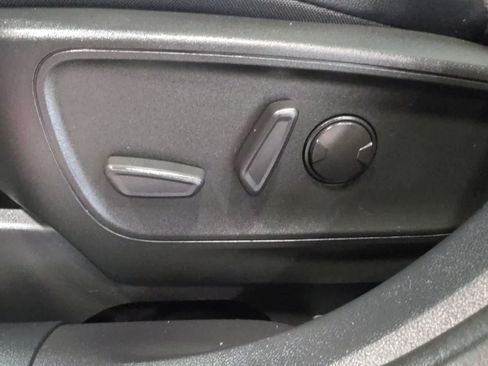 Used 2022 Ford Escape Titanium AWD/4WD image 20