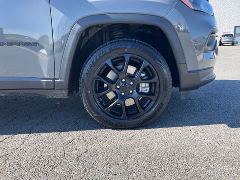 Used 2023 Jeep Compass Altitude w/ Sun and Sound Group image 34