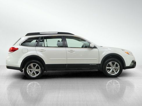 Used 2014 Subaru Outback 2.5i Limited AWD/4WD image 6