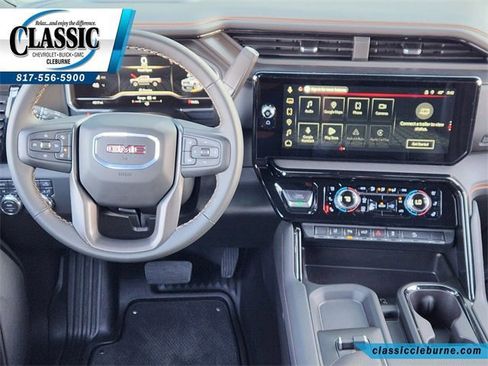 Used 2025 GMC Sierra 2500 AT4 w/ AT4 Premium Plus Package image 3