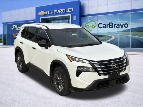 Used 2024 Nissan Rogue S image 11